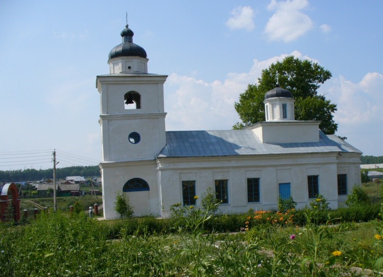Церковь Димитрия Солунского, Надеждино