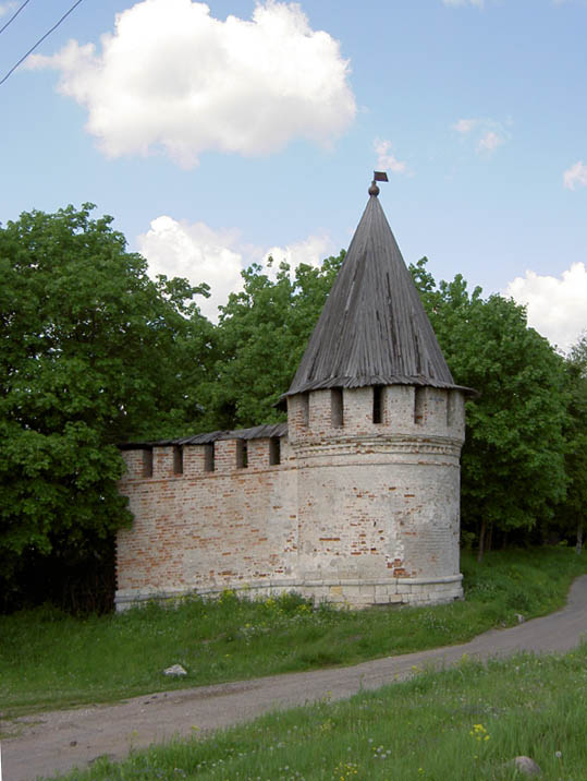 Старица. Старицкий Успенский мужской монастырь. архитектурные детали, Башня монастырской ограды