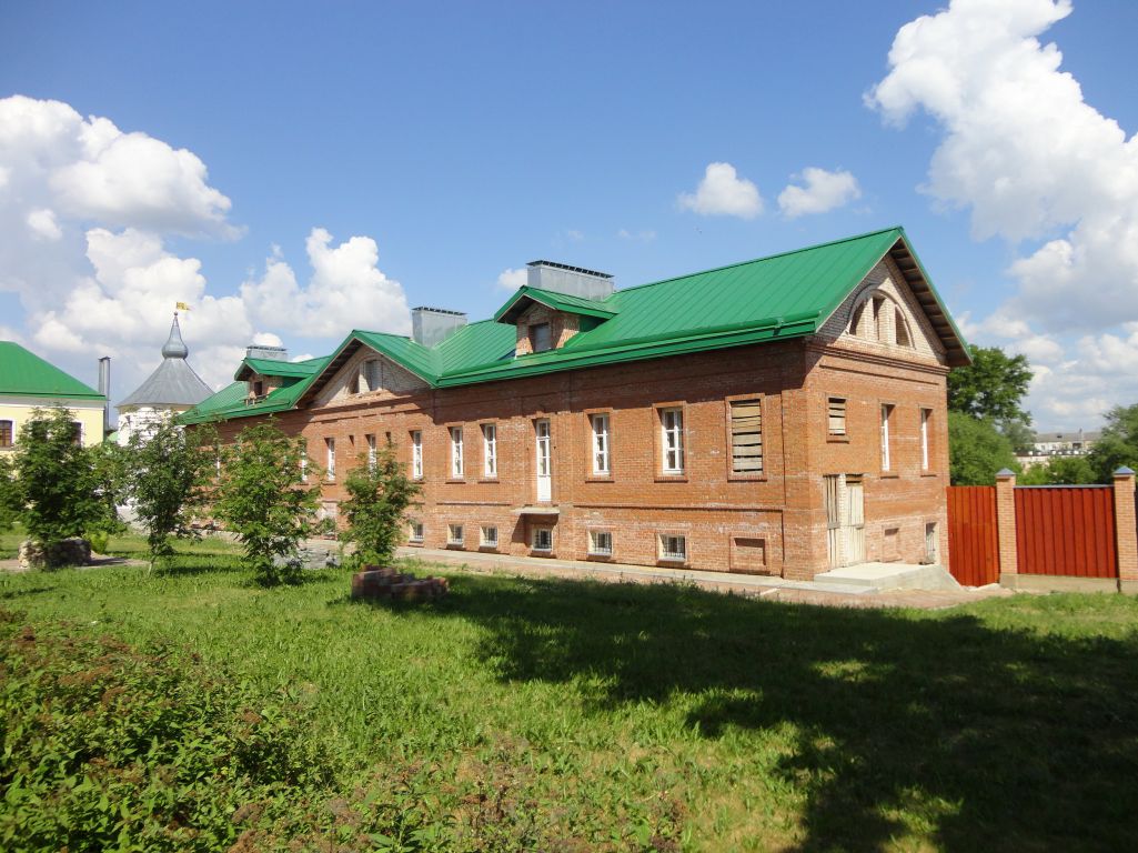 Тверь. Христорождественский монастырь. фасады, Новый келейный корпус.