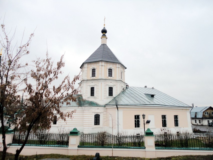 Тверь. Церковь Покрова Пресвятой Богородицы. фасады