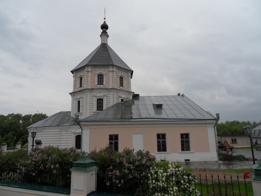 Тверь. Церковь Покрова Пресвятой Богородицы. фасады