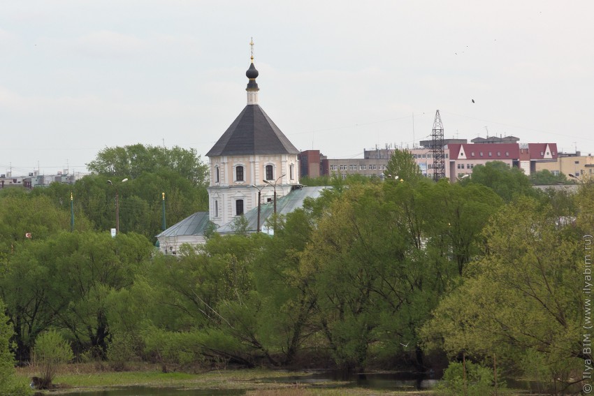 Церковь Покрова Пресвятой Богородицы, Тверь (Тверь, город, Тверская область). общий вид в ландшафте, Оазис