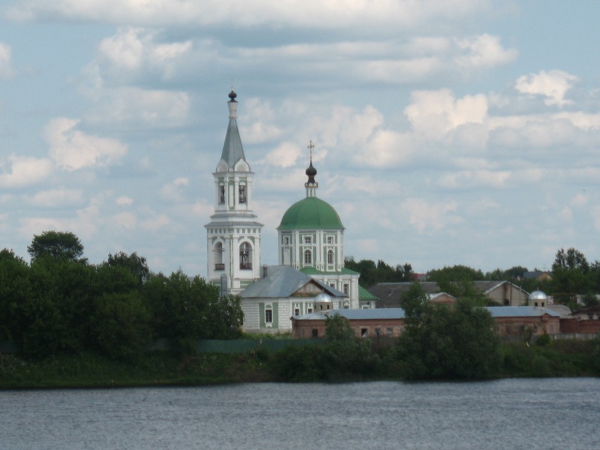 Тверь. Екатерининский женский монастырь. Церковь Екатерины. фасады