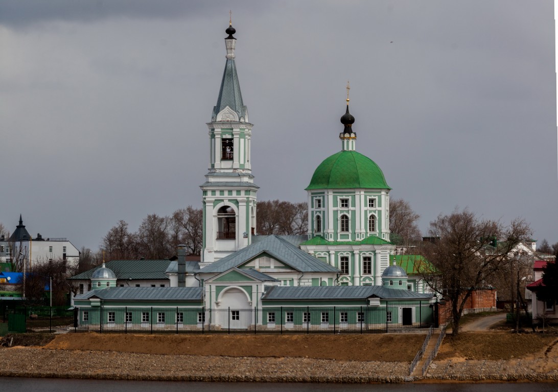 Тверь. Екатерининский женский монастырь. Церковь Екатерины. фасады