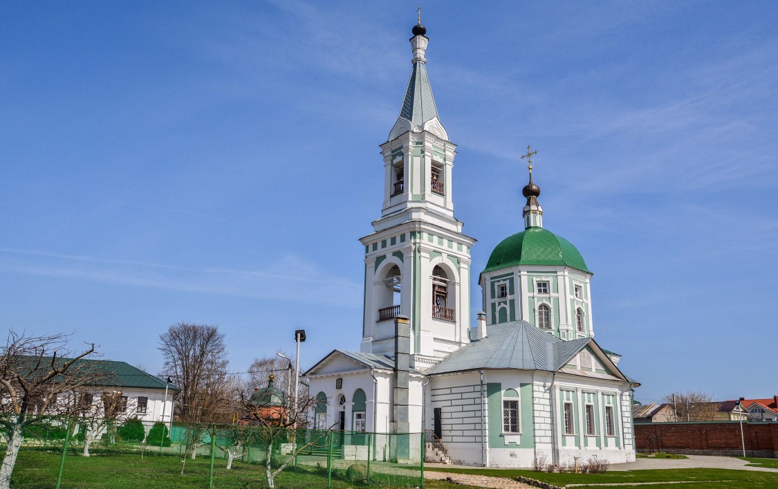 Тверь. Екатерининский женский монастырь. Церковь Екатерины. фасады