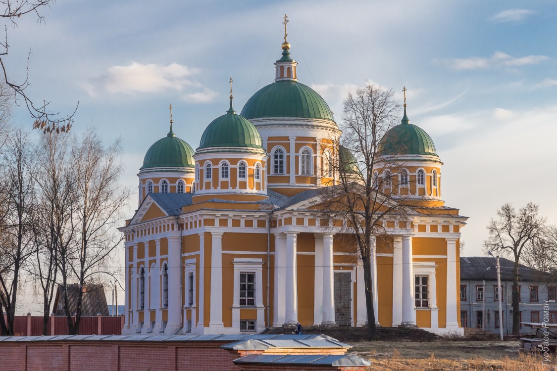 Тверь. Христорождественский монастырь. Собор Рождества Христова. фасады, Вид с северо-востока