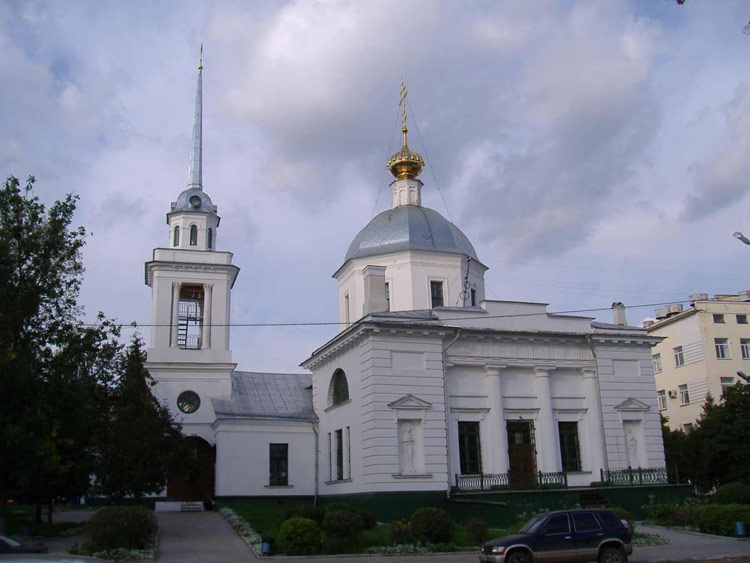 Тверь. Церковь Воскресения Христова за Волгой. фасады