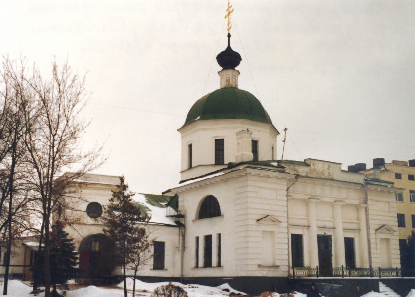 Тверь. Церковь Воскресения Христова за Волгой. фасады