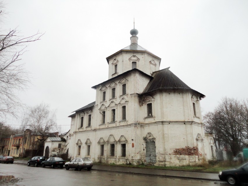 Тверь. Церковь Бориса и Глеба в Затьмачье. общий вид в ландшафте