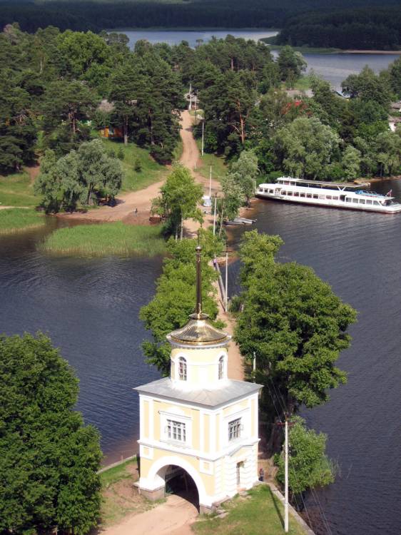 Столобный, остров (озеро Селигер). Нило-Столобенская пустынь. дополнительная информация, Светлицкая башня