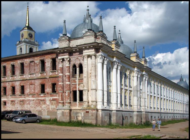 Столобный, остров (озеро Селигер). Нило-Столобенская пустынь. архитектурные детали, Монашеские и настоятельские кельи