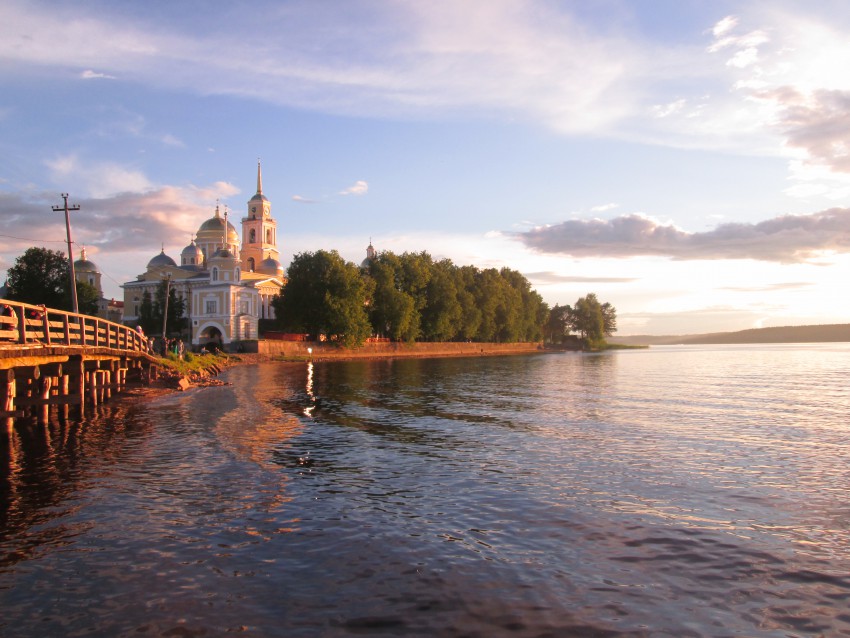 Столобный, остров (озеро Селигер). Нило-Столобенская пустынь. художественные фотографии