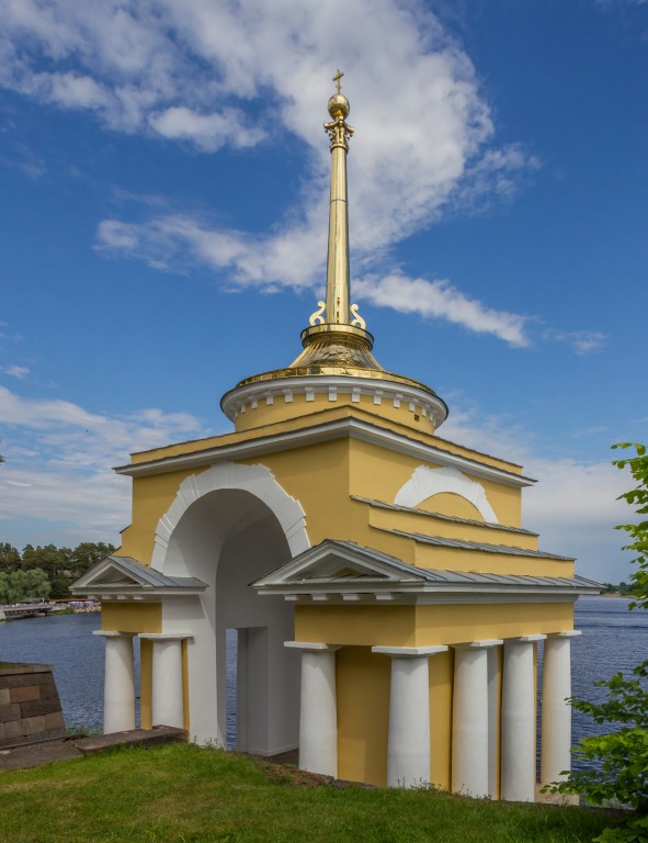 Нило-Столобенская пустынь, Столобный, остров (озеро Селигер) (Осташковский городской округ, Тверская область). архитектурные детали, Архиерейская пристань