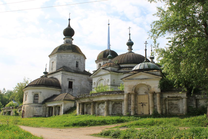 Церковь Рождества Пресвятой Богородицы, Старица (Старицкий район, Тверская область). фасады