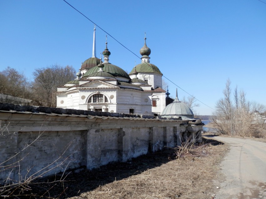 Старица. Церковь Рождества Пресвятой Богородицы. фасады