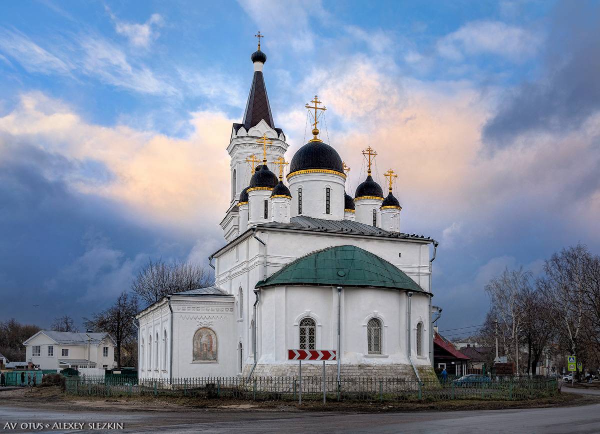 художественные фотографии. Церковь Троицы Живоначальной 