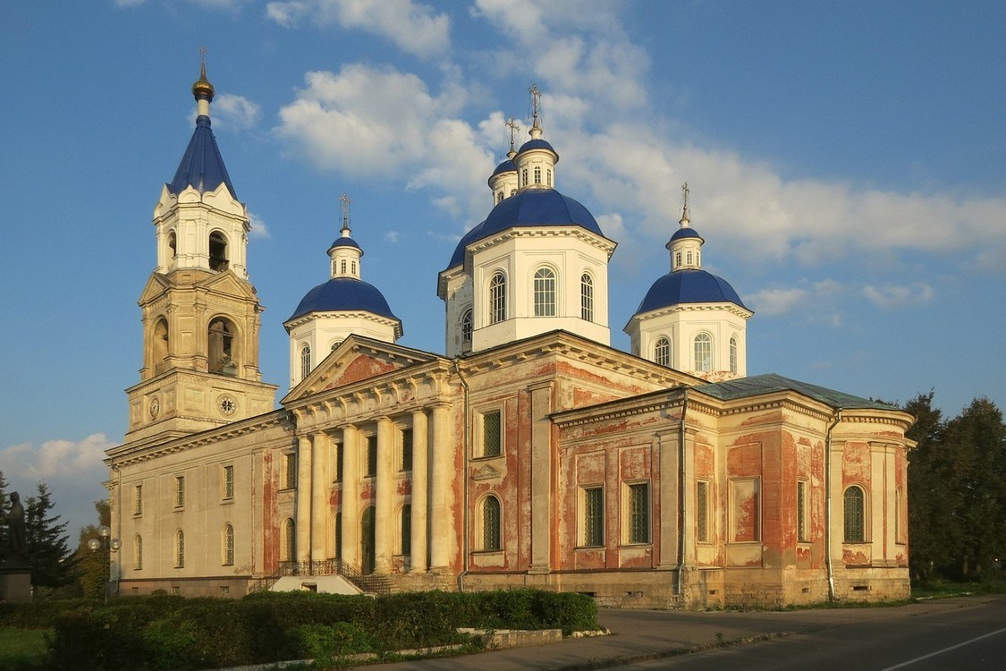 Собор Воскресения Христова, Кашин (Кашинский городской округ, Тверская область). фасады