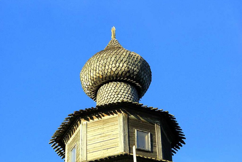 Церковь Тихвинской иконы Божией Матери, Торжок (Торжокский район и г. Торжок, Тверская область). архитектурные детали, Купол церкви