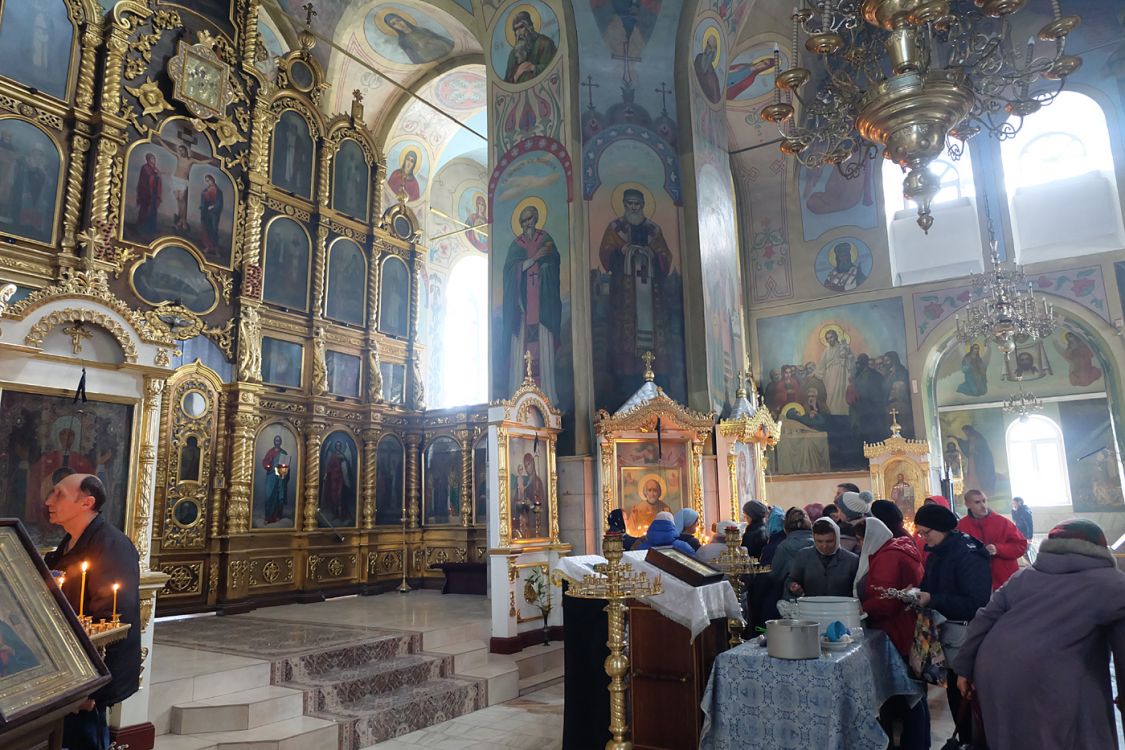 успенский собор омск внутри