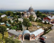 Церковь Троицы Живоначальной в Щурове, С высоты вид с ЮЗ (с вратами)<br>, Коломна, Коломенский городской округ, Московская область