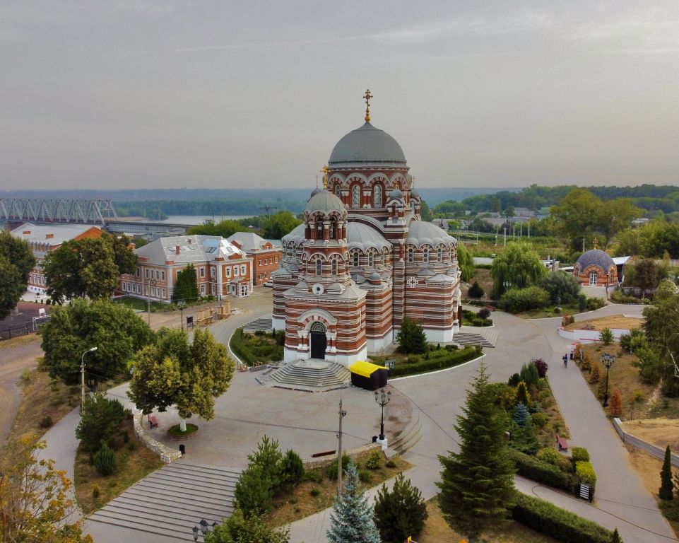 Церковь Троицы Живоначальной в Щурове, Коломна (Коломенский городской округ, Московская область). общий вид в ландшафте, С высоты вид с ЮЗ
