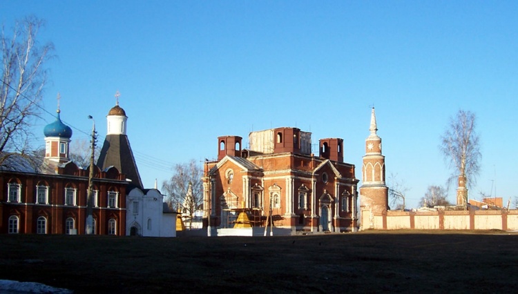 Коломна. Брусенский Успенский монастырь. общий вид в ландшафте, 		      