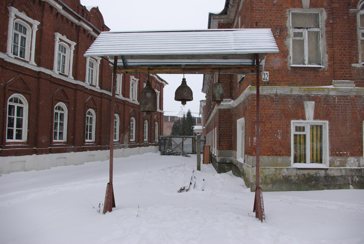 Брусенский Успенский монастырь, Коломна (Коломенский городской округ, Московская область). дополнительная информация, Звонница монастыря		      