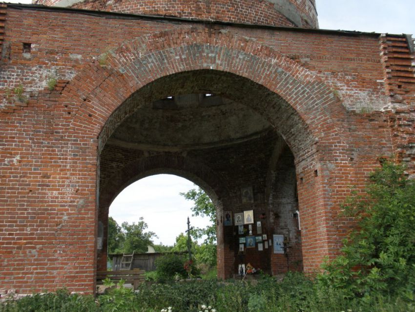 Церковь Казанской иконы Божией Матери, Гагино (Сергиево-Посадский городской округ, Московская область). архитектурные детали, Фрагмент южного фасада