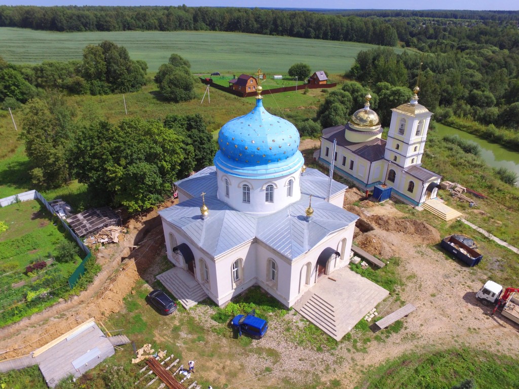 Церковь Казанской иконы Божией Матери, Гагино (Сергиево-Посадский городской округ, Московская область). общий вид в ландшафте, Вид с северо-запада, фото с квадрокоптера.