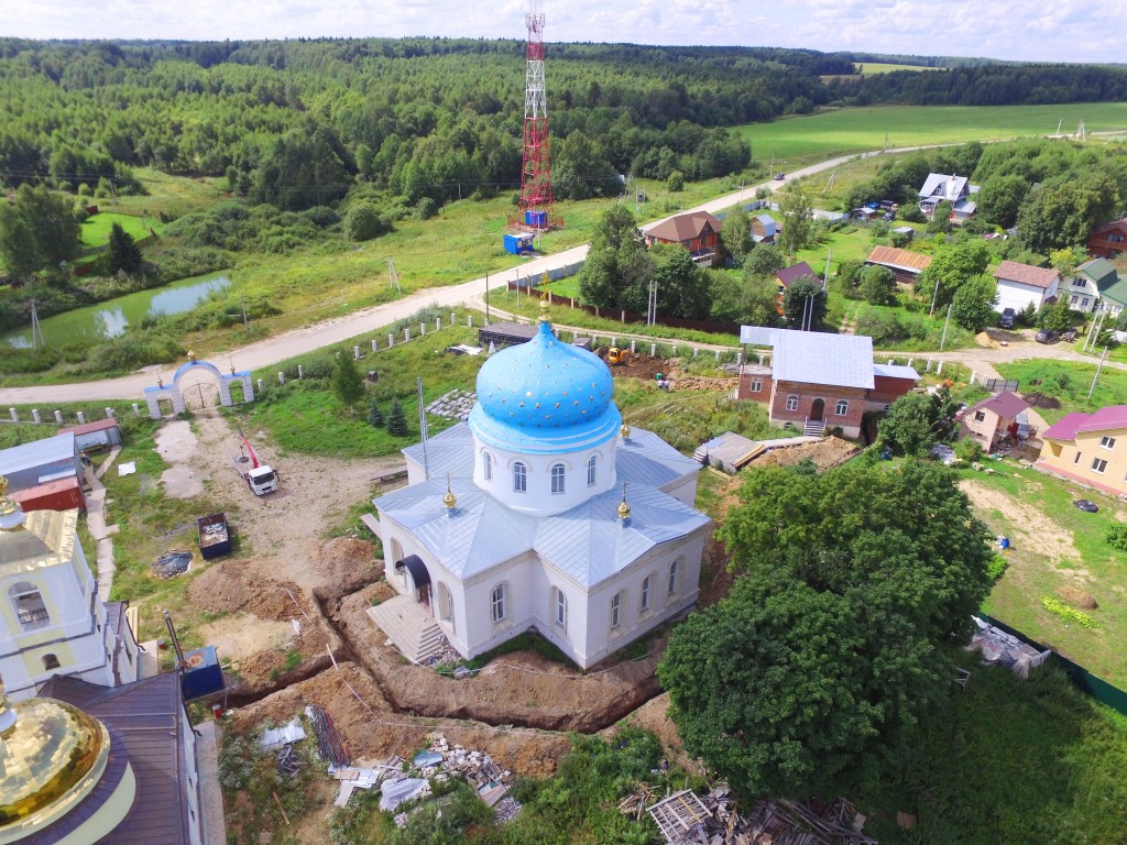 Гагино. Церковь Казанской иконы Божией Матери. общий вид в ландшафте, Вид с юго-востока, фото с квадрокоптера.