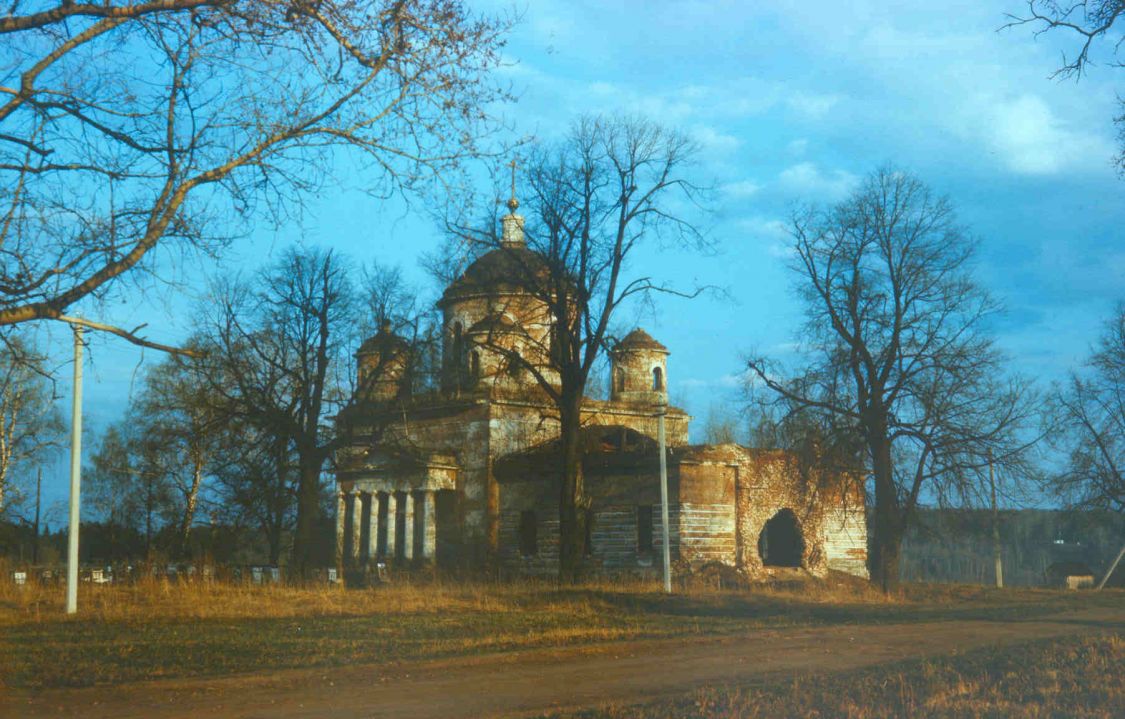 Церковь Успения Пресвятой Богородицы, Подсосино (Сергиево-Посадский городской округ, Московская область). фасады