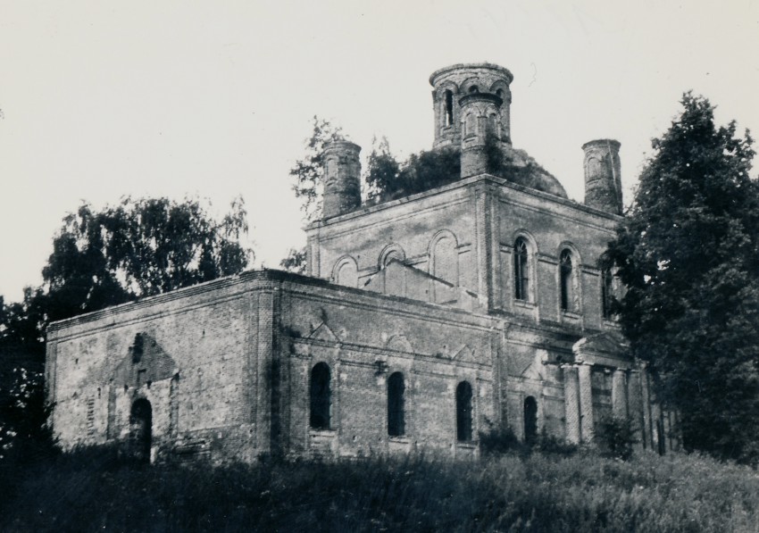 Церковь Михаила Архангела, Шарапово (Сергиево-Посадский городской округ, Московская область). фасады