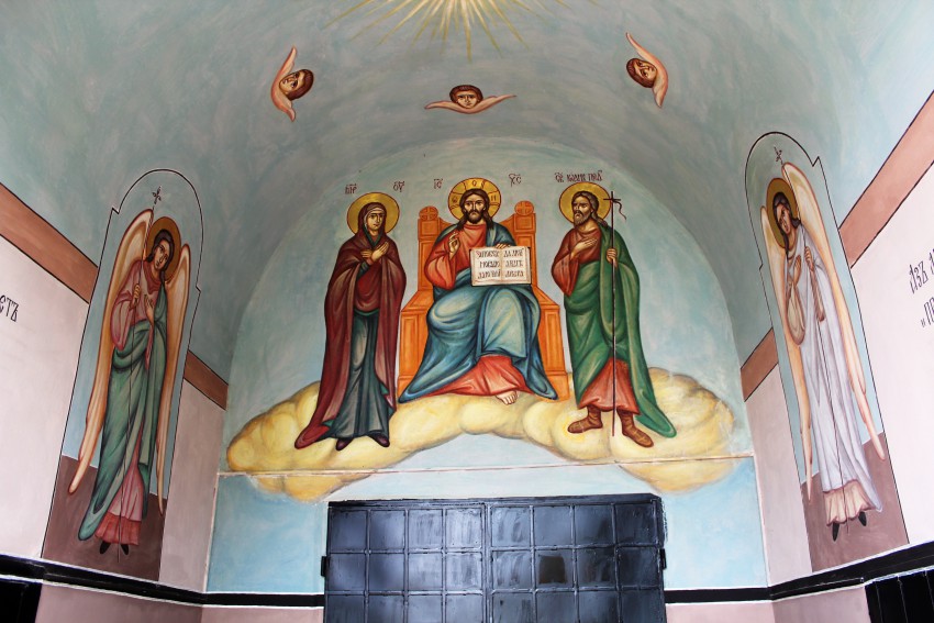 Церковь Иоанна Богослова, Слотино (Сергиево-Посадский городской округ, Московская область). интерьер и убранство, Роспись над входом в притвор