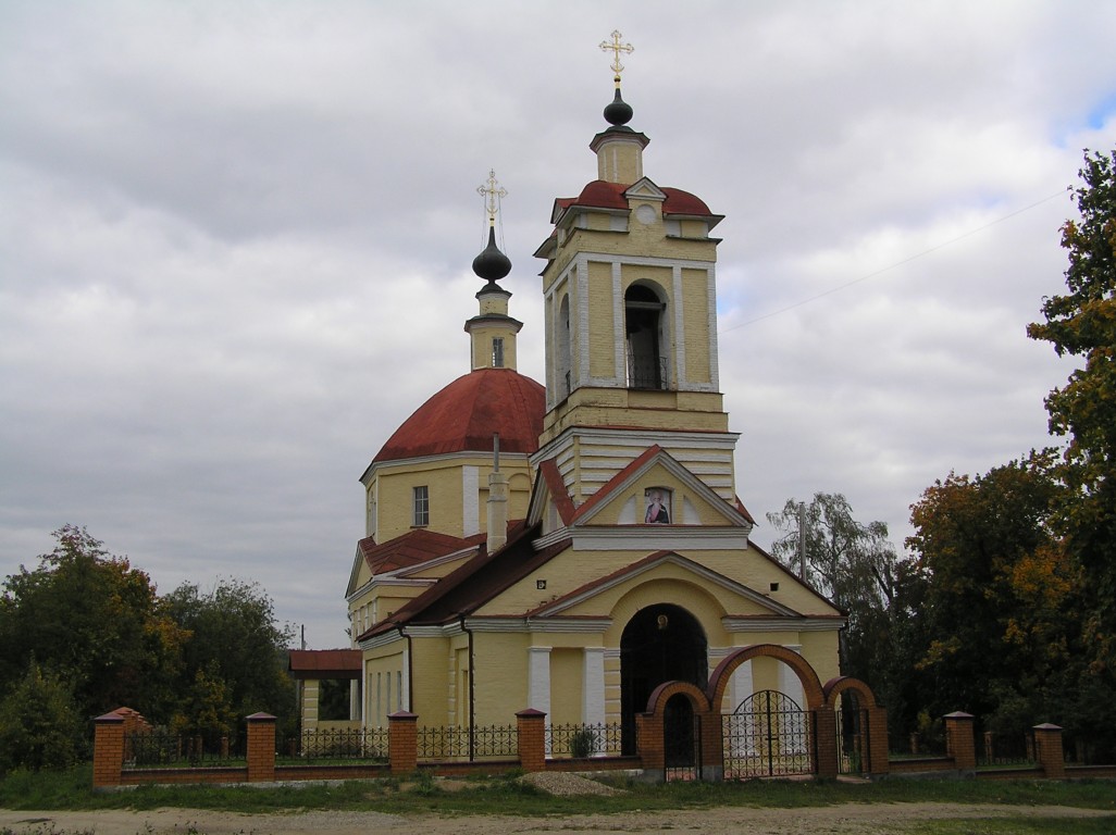 Церковь Иоанна Богослова, Слотино (Сергиево-Посадский городской округ, Московская область). фасады