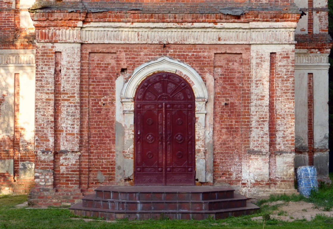 Яковлево. Церковь Димитрия Солунского. фасады