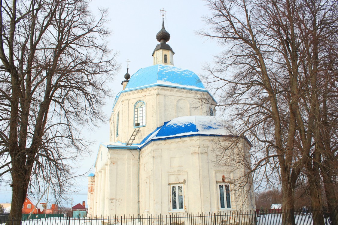 Церковь Тихвинской иконы Божией Матери, Выпуково (Сергиево-Посадский городской округ, Московская область). фасады, Вид с востока