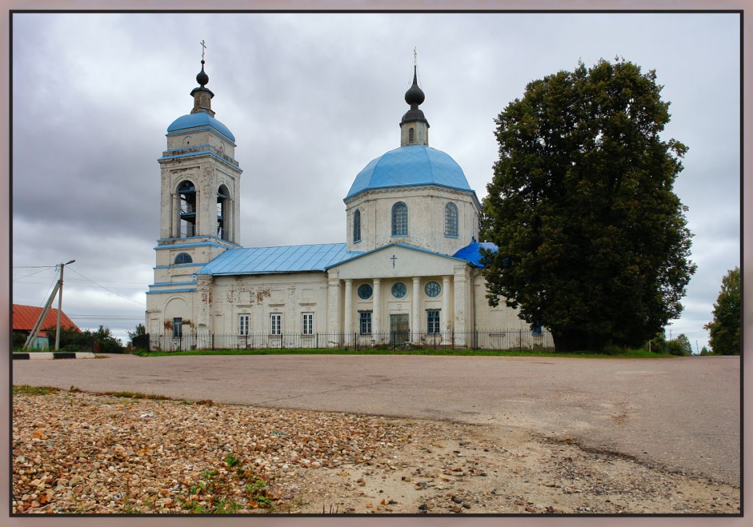 Выпуково. Церковь Тихвинской иконы Божией Матери. фасады