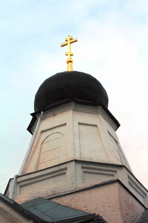 Церковь Спаса Нерукотворного Образа (каменная), Деулино (Сергиево-Посадский городской округ, Московская область). архитектурные детали, Завершение основного объема храма