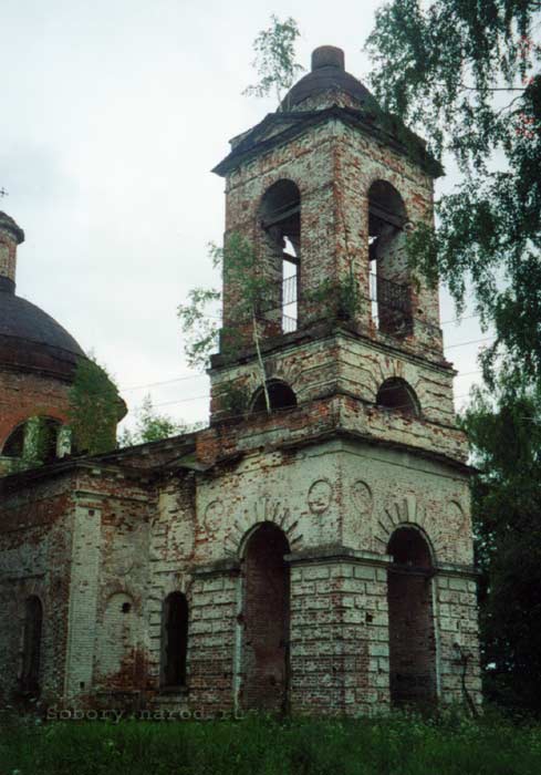 Церковь Троицы Живоначальной, Новая Шурма (Сергиево-Посадский городской округ, Московская область). фасады