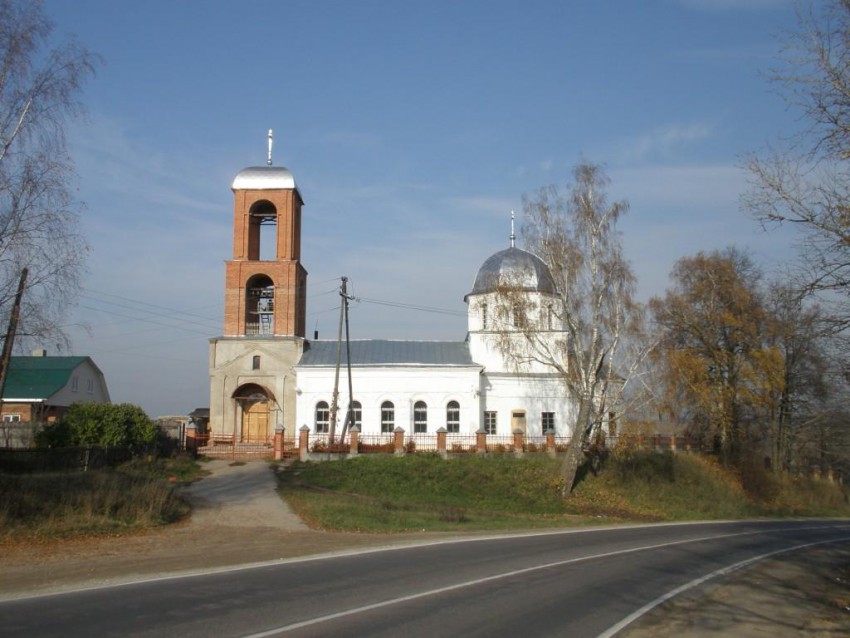 Сватково. Церковь Покрова Пресвятой Богородицы. общий вид в ландшафте, Вид с юга