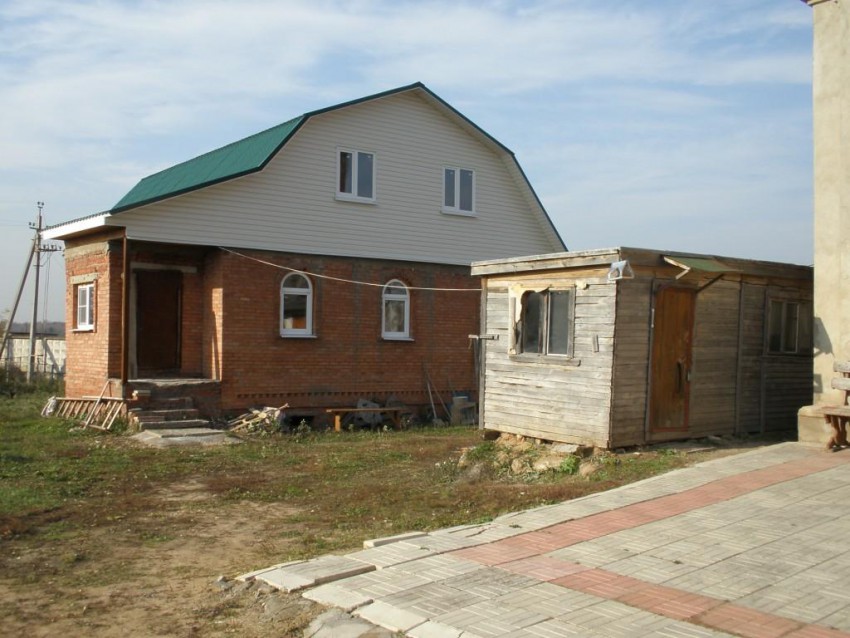 Церковь Покрова Пресвятой Богородицы, Сватково (Сергиево-Посадский городской округ, Московская область). дополнительная информация, Дом причта