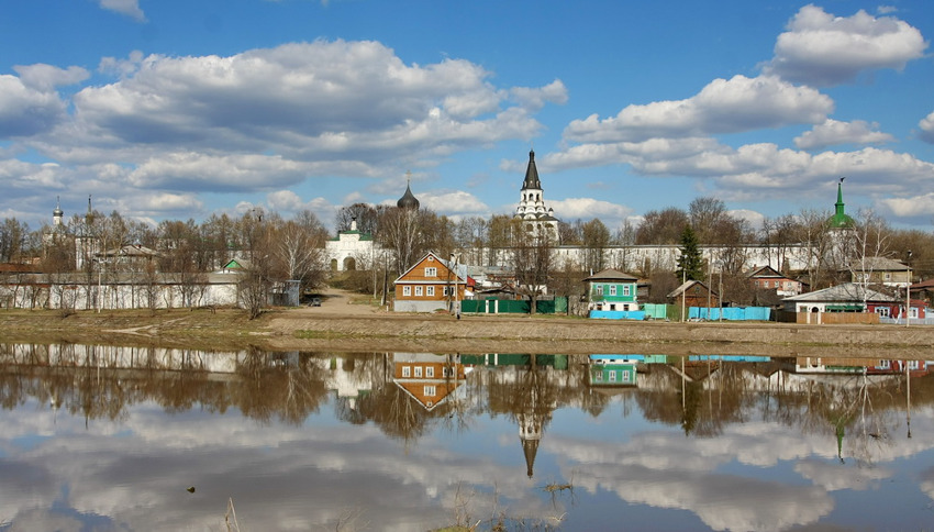 Александров. Успенский монастырь. общий вид в ландшафте, Вид с юго-запада-запада