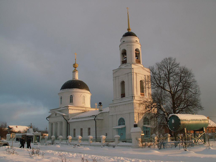 Радонеж (Городок). Церковь Спаса Преображения. фасады