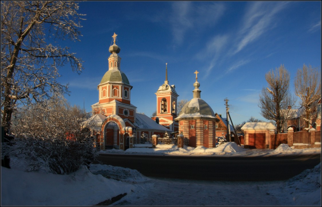 Церковь Рождества Христова, Иудино (Сергиево-Посадский городской округ, Московская область). общий вид в ландшафте