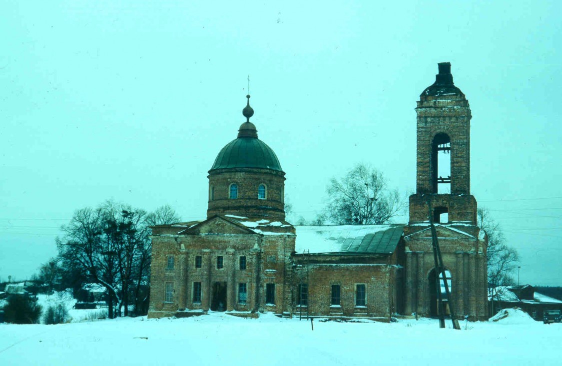Церковь Рождества Пресвятой Богородицы, Махра (Сергиево-Посадский городской округ, Московская область). фасады