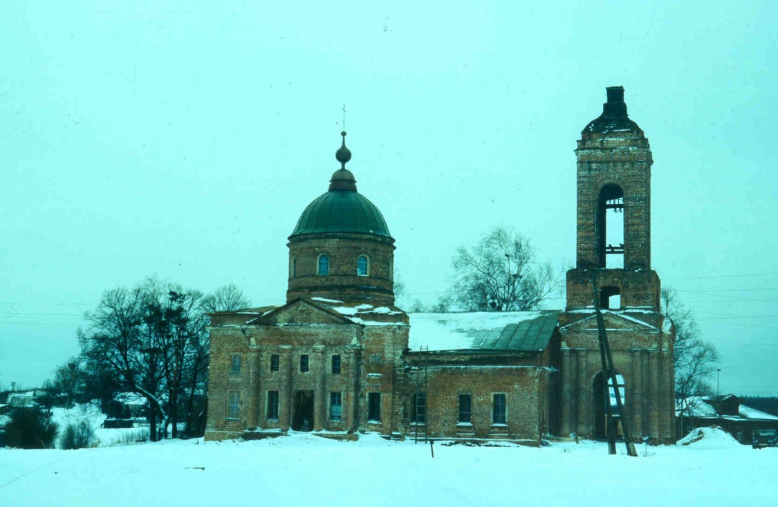 Махра. Церковь Рождества Пресвятой Богородицы. фасады