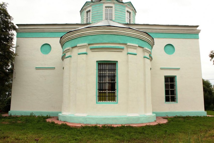 Церковь Сергия Радонежского, Мергусово (Сергиево-Посадский городской округ, Московская область). архитектурные детали, Восточный фасад