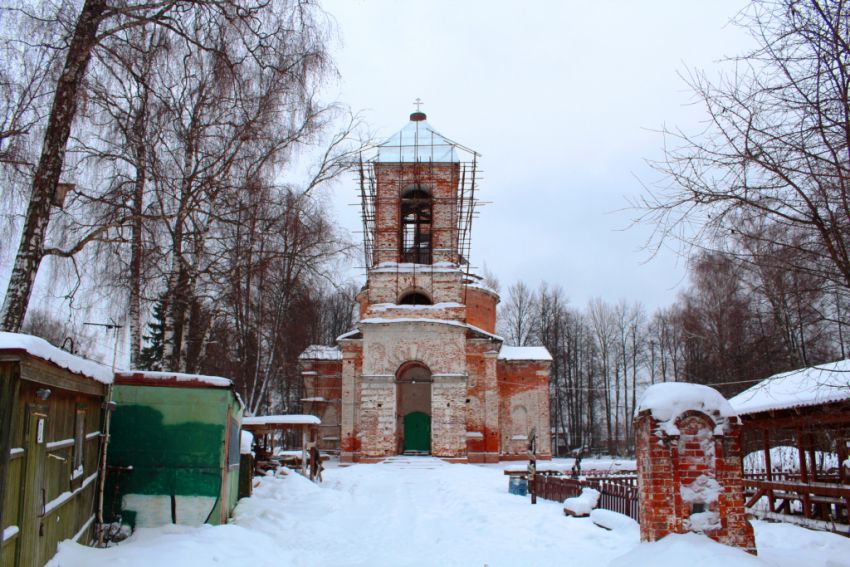 Церковь Троицы Живоначальной, Новая Шурма (Сергиево-Посадский городской округ, Московская область). фасады, Вид с запада