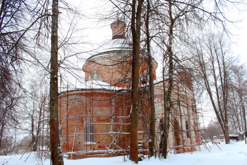 Новая Шурма. Церковь Троицы Живоначальной. фасады, Вид с северо-востока