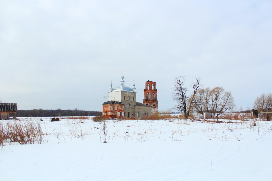 Церковь Введения во храм Пресвятой Богородицы, Аким и Анна (Иоакиманский погост) (Сергиево-Посадский городской округ, Московская область). общий вид в ландшафте, Вид с северо-востока